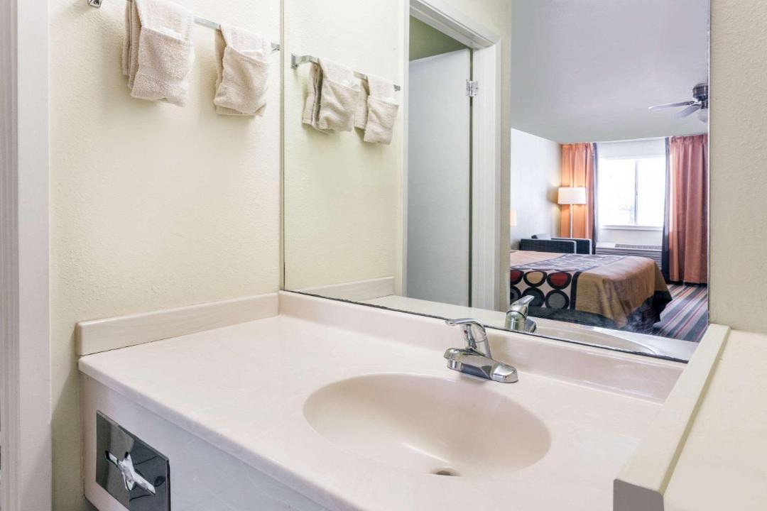 Photo of Bathroom in Brookhaven