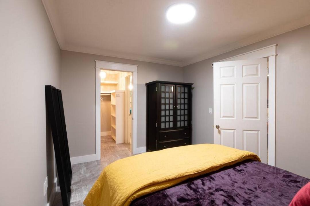 Photo of Bedroom in Holiday Isle
