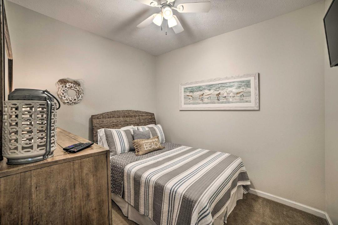 Photo of Bedroom in Mexico Beach