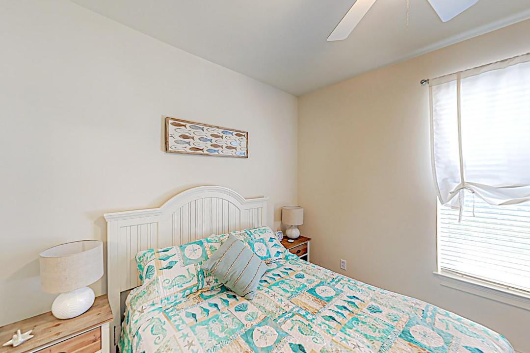 Photo of Bedroom in Dune Allen Beach