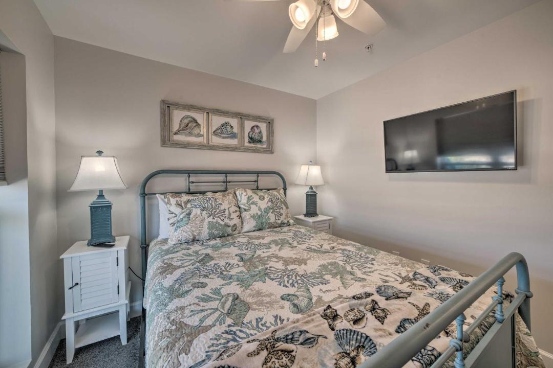 Photo of Bedroom in Mexico Beach