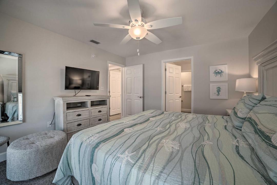 Photo of Bedroom in Mexico Beach