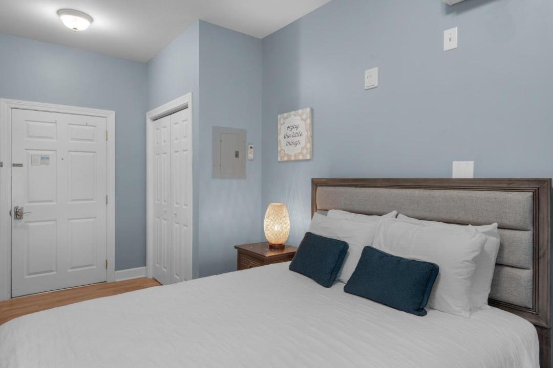 Photo of Bedroom in Seacrest Beach