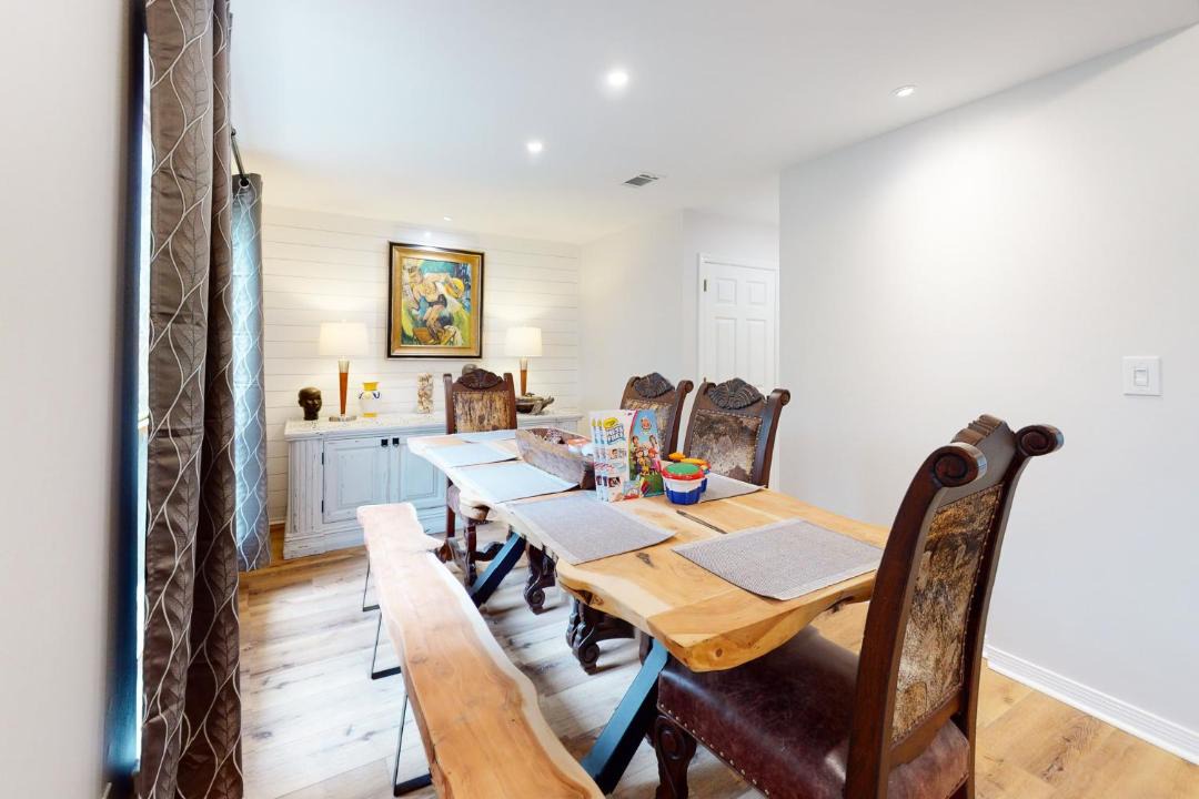 Photo of Livingroom in Pensacola
