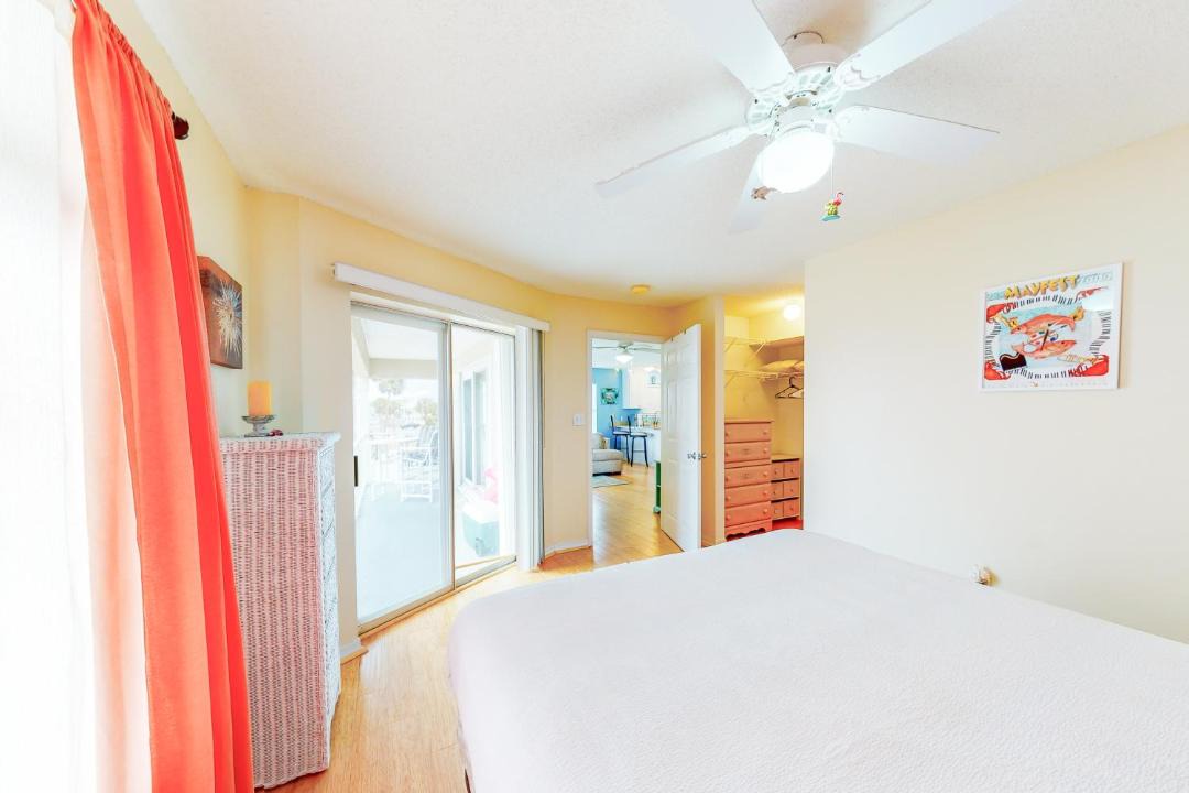 Photo of Bedroom in Navarre Beach