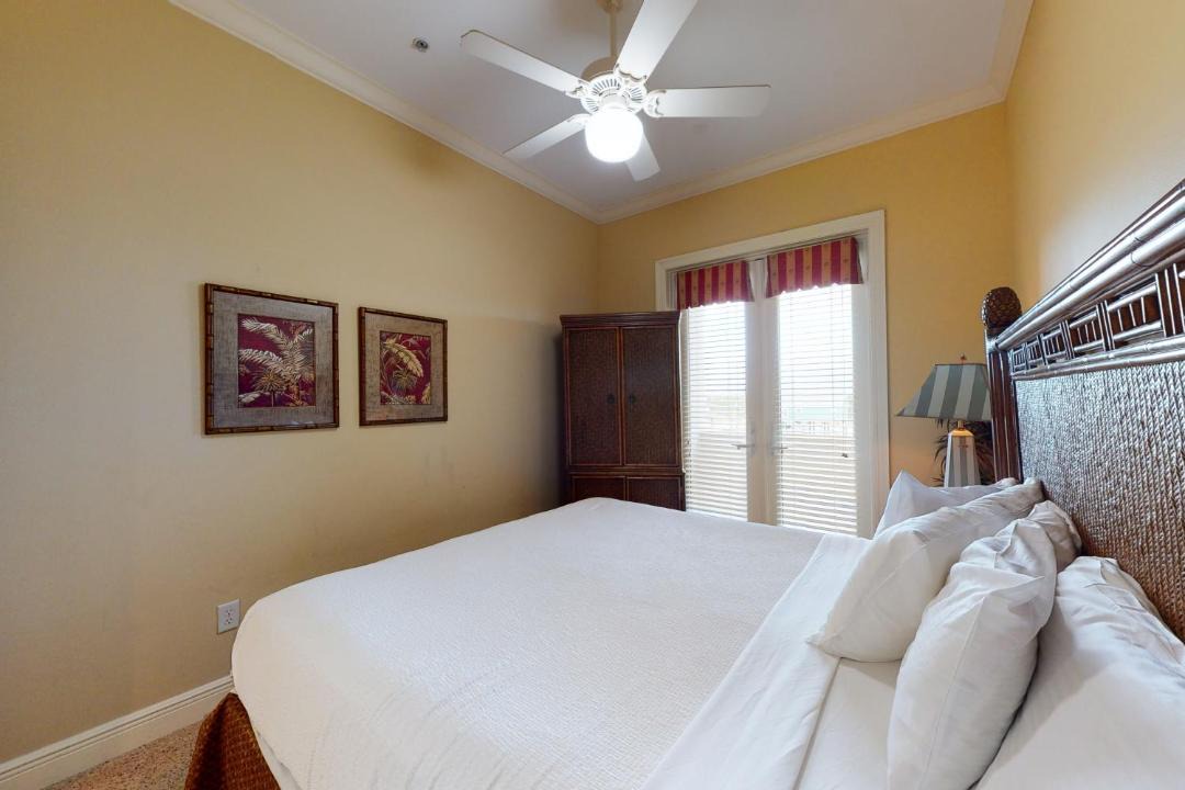 Photo of Bedroom in Navarre Beach