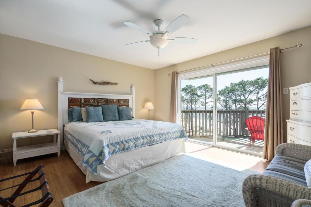 Photo of Bedroom in Dauphin Island