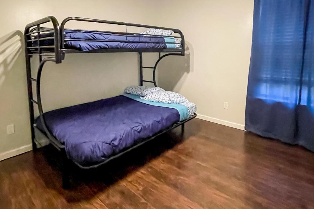 Photo of Bedroom in Holiday Beach
