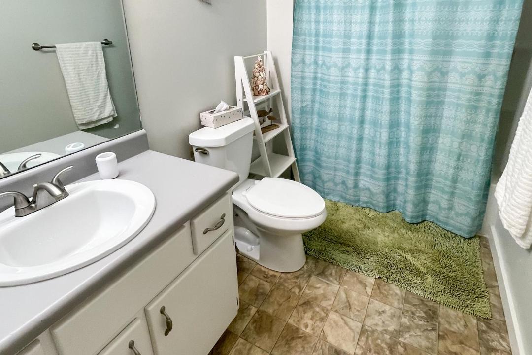 Photo of Bathroom in Holiday Beach