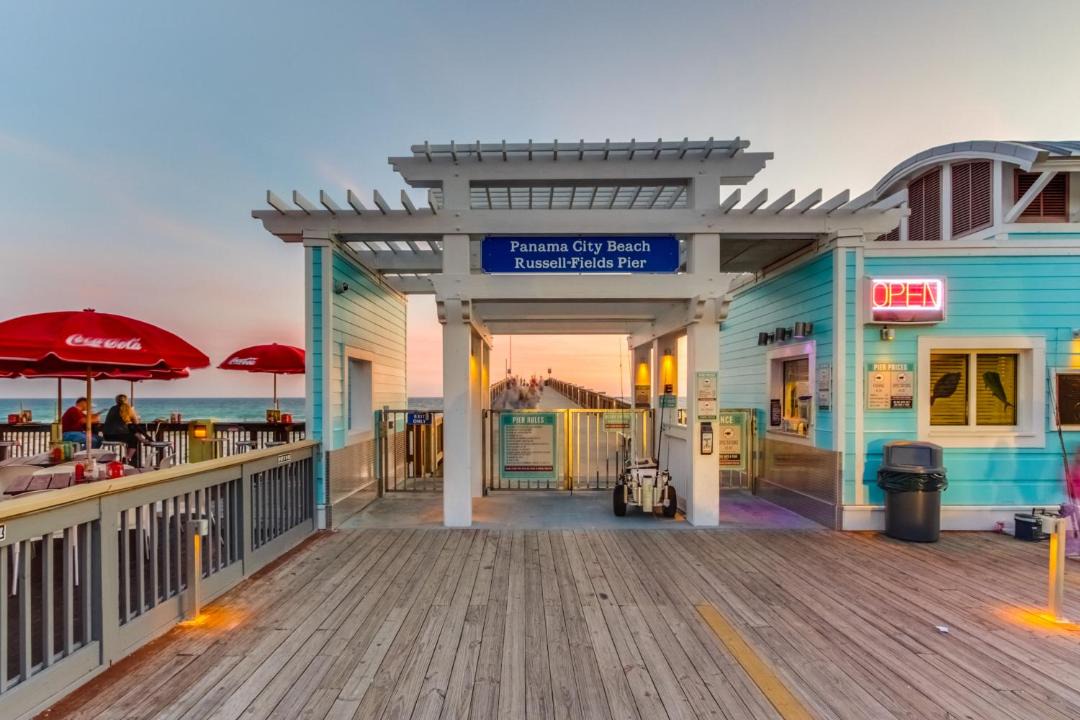 Photo of Buildings in Lower Grand Lagoon