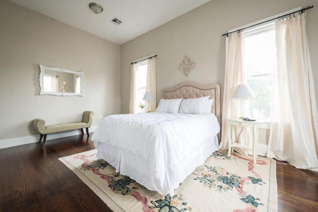 Photo of Bedroom in Downtown