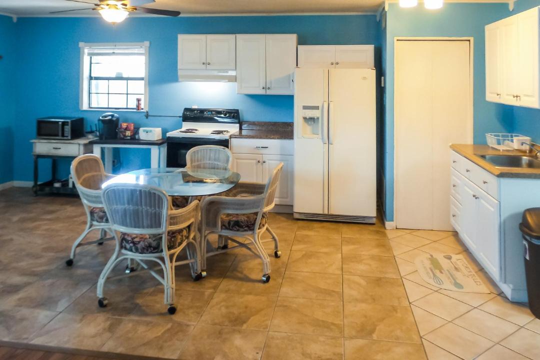 Photo of Kitchen in Biltmore Beach