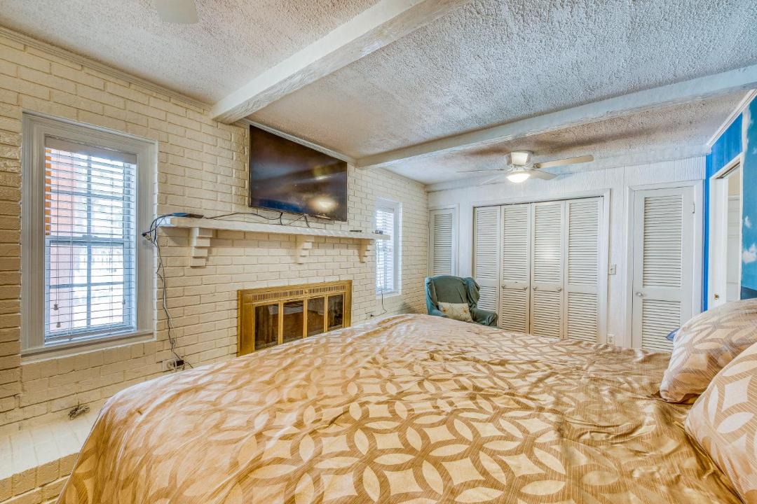 Photo of Bedroom in Silver Sands Beach