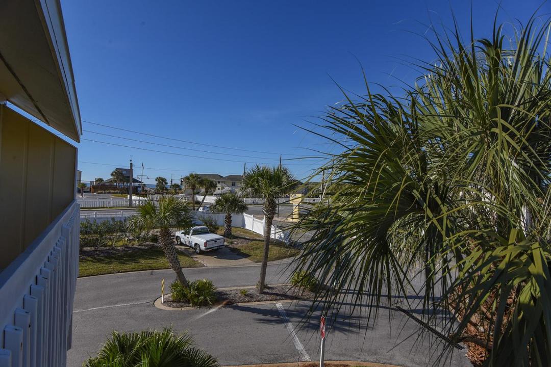 Photo of Patio Balcony in Holiday Isle