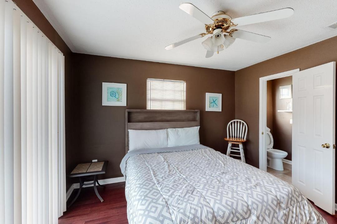 Photo of Bedroom in Holiday Beach