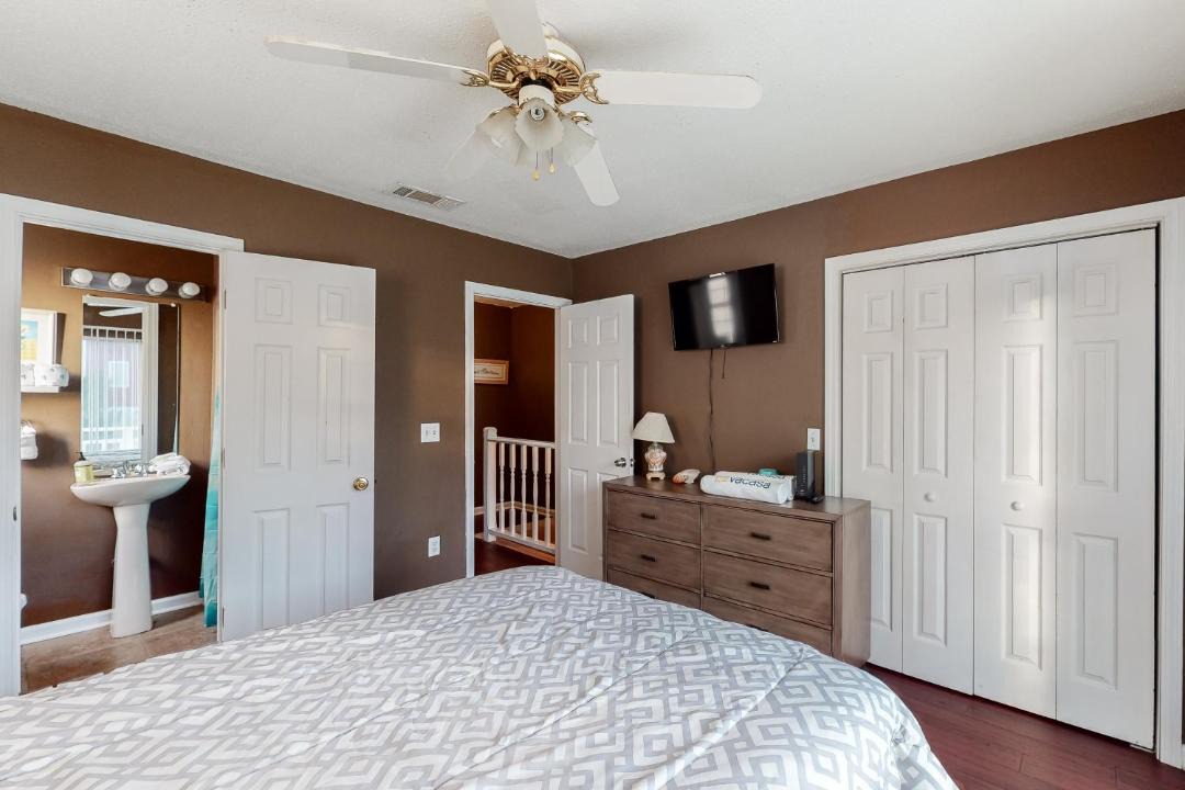 Photo of Bedroom in Holiday Beach