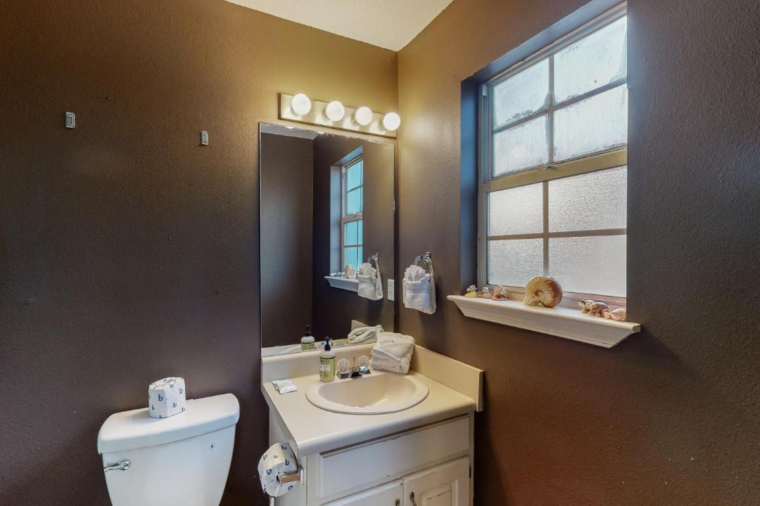 Photo of Bathroom in Holiday Beach