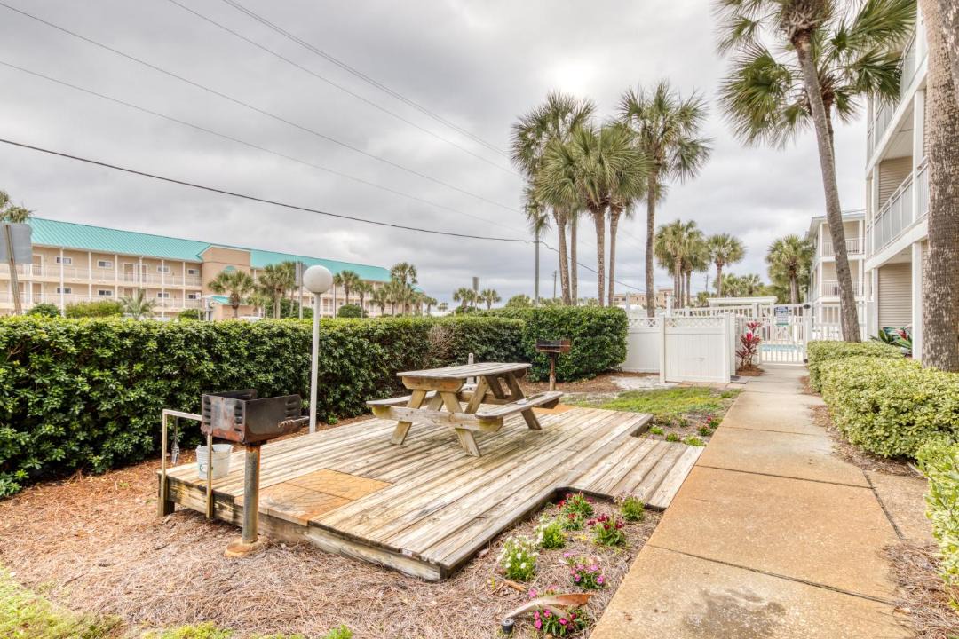 Photo of Others in Crystal Beach
