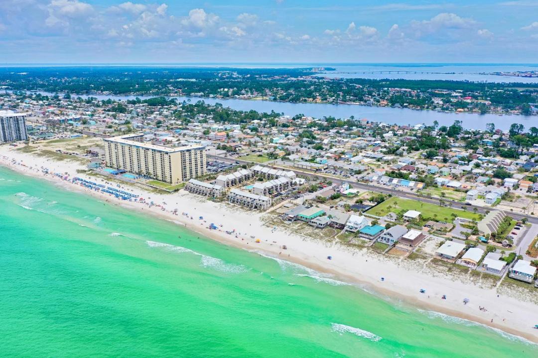 Photo of Others in Biltmore Beach
