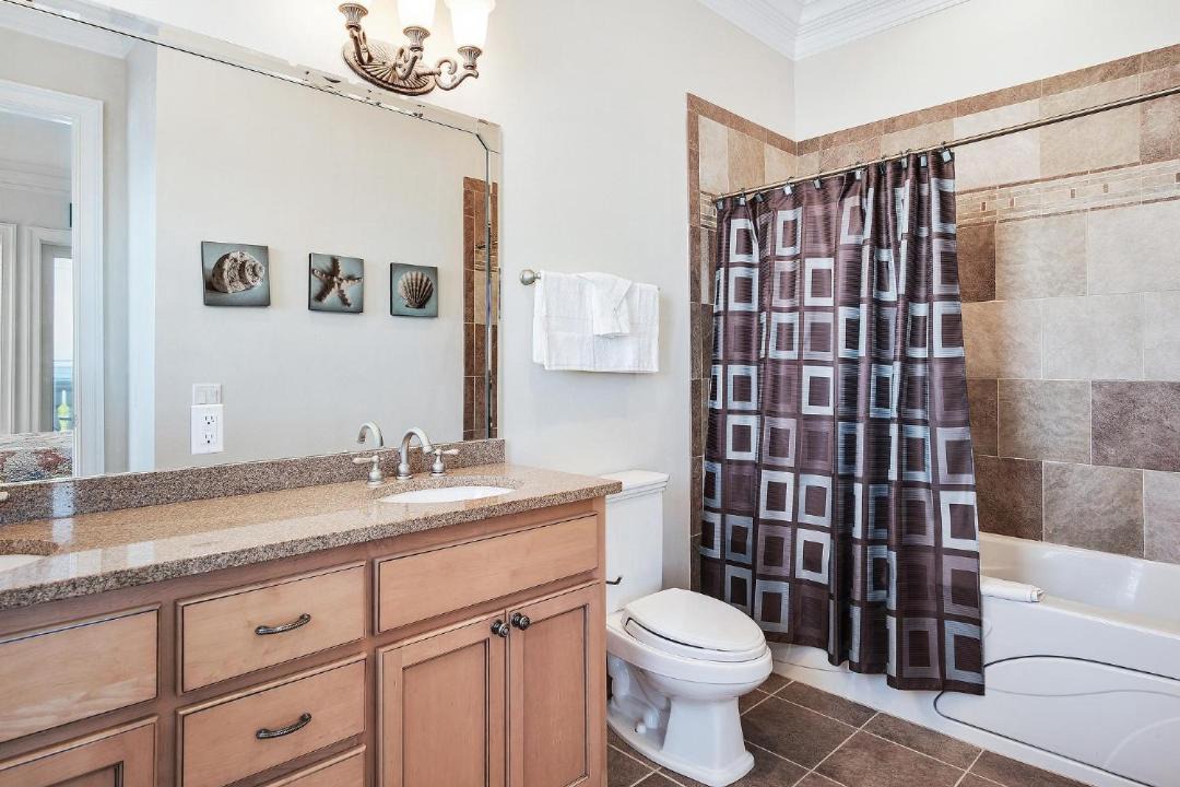 Photo of Kitchen in Laguna Beach
