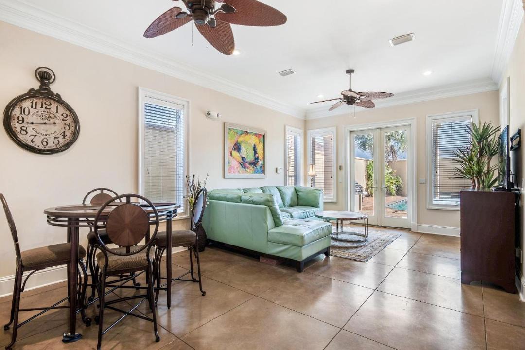 Photo of Livingroom in Laguna Beach