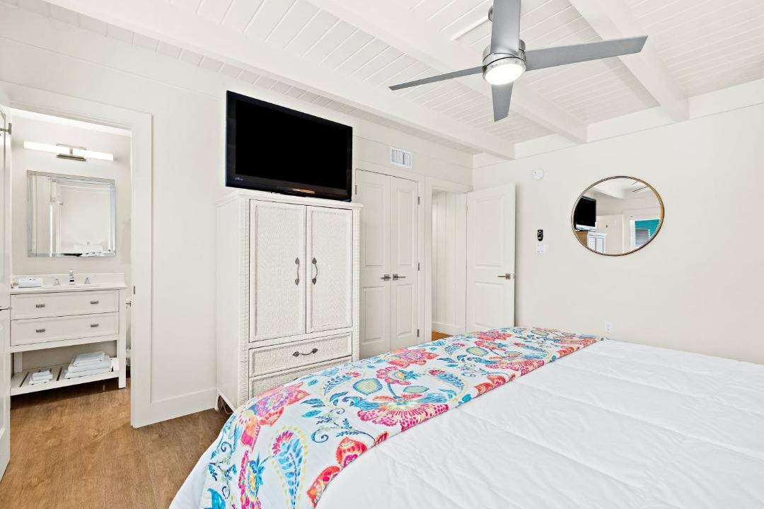Photo of Bedroom in Bahama Beach