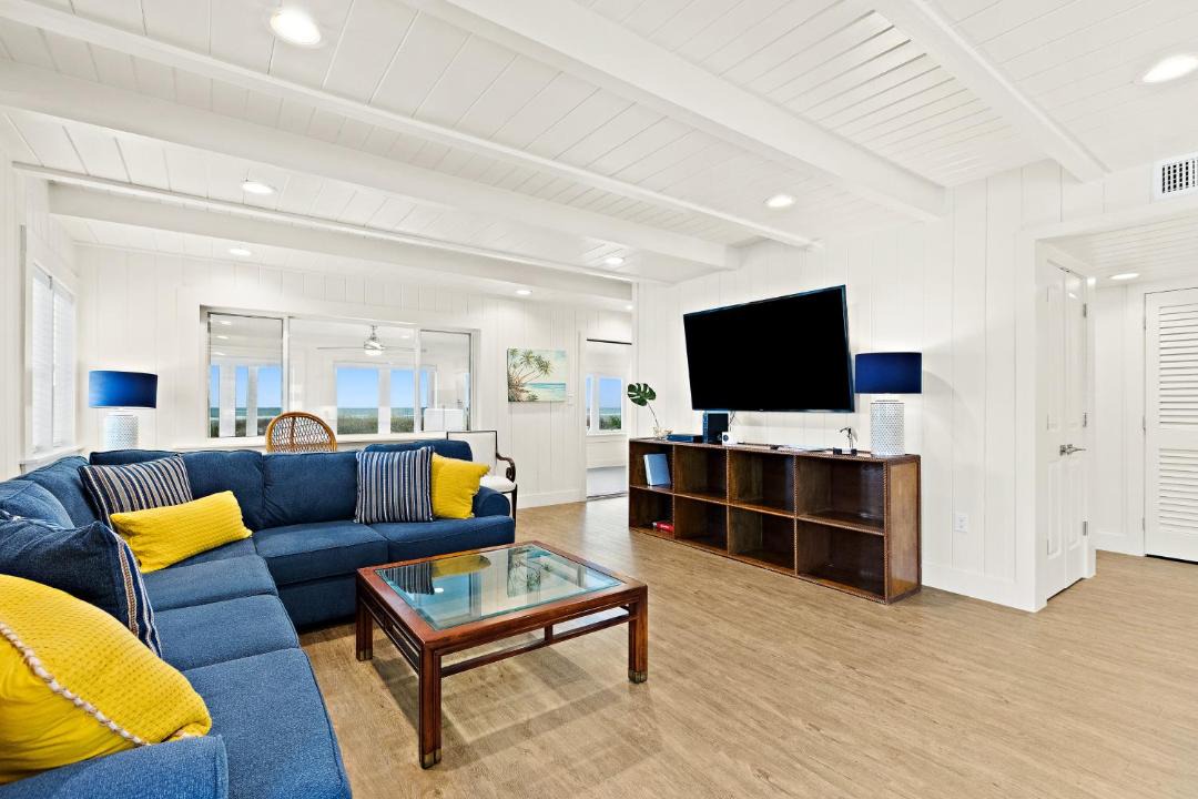 Photo of Livingroom in Bahama Beach