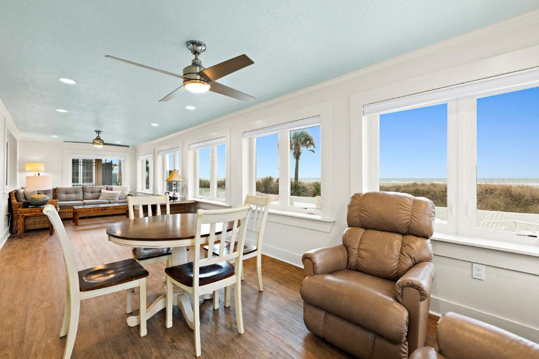 Photo of Livingroom in Bahama Beach