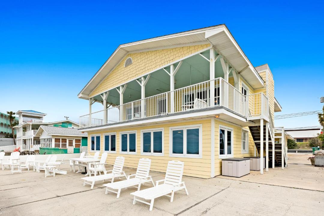 Photo of Others in Bahama Beach