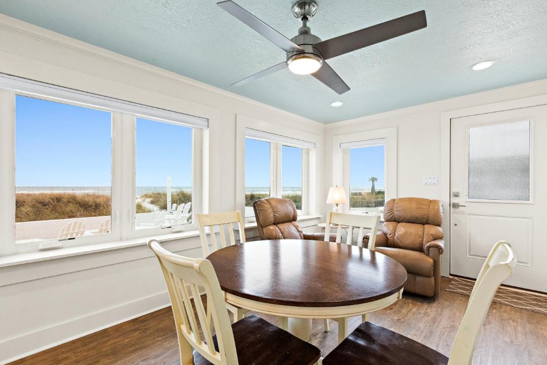 Photo of Livingroom in Bahama Beach