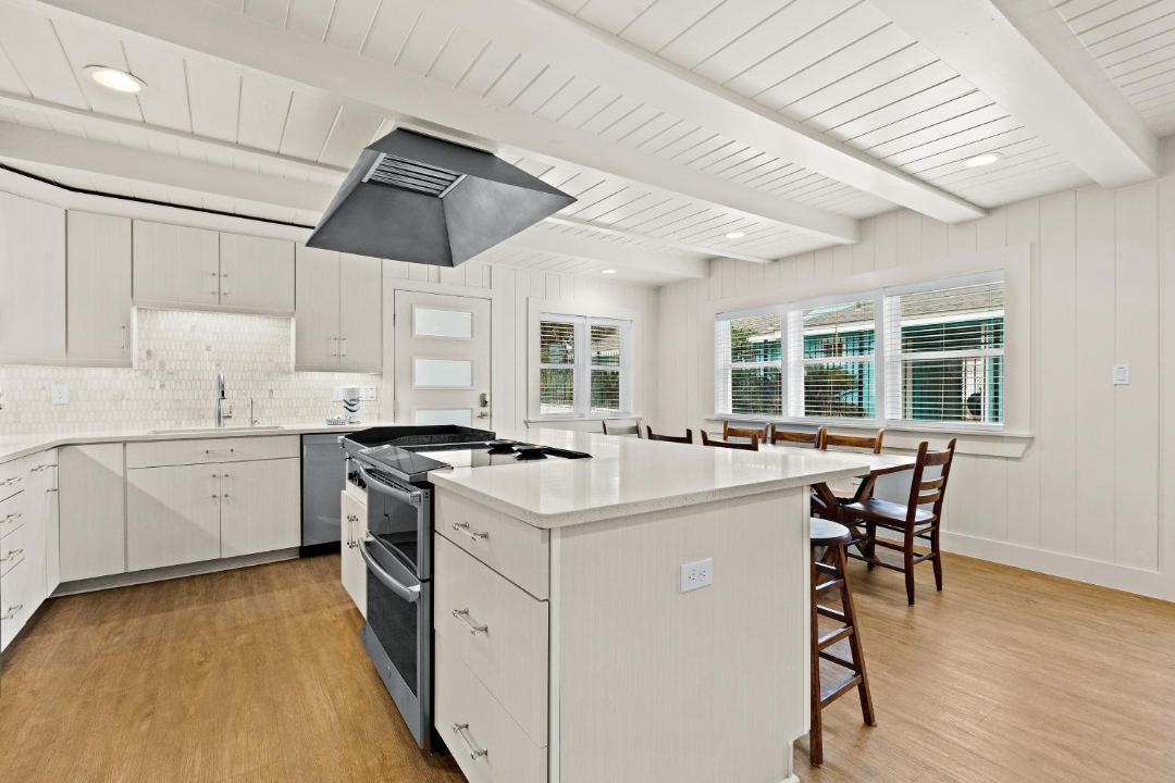 Photo of Kitchen in Bahama Beach