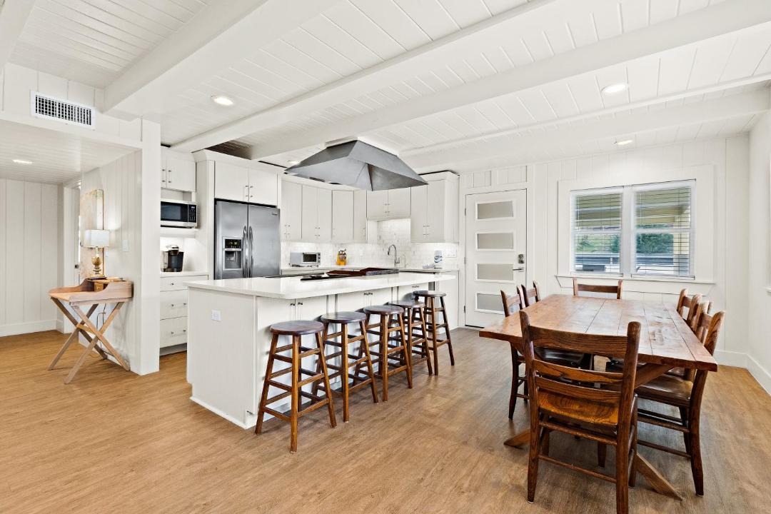 Photo of Livingroom in Bahama Beach