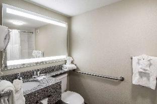 Photo of Bathroom in Northeast Pensacola
