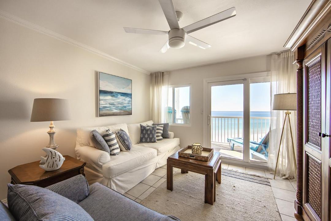 Photo of Livingroom in Holiday Isle