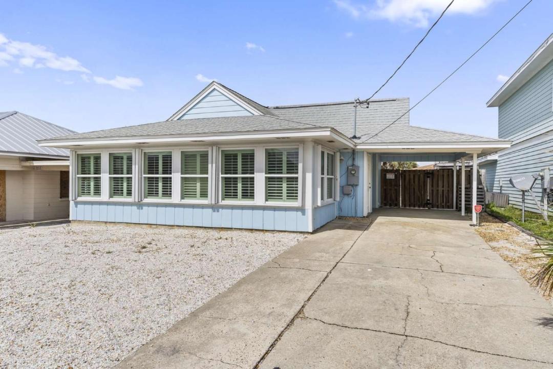 Photo of Buildings in Crescent Beach
