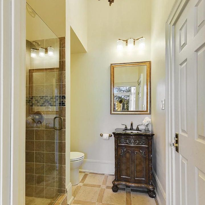 Photo of Livingroom in French Quarter