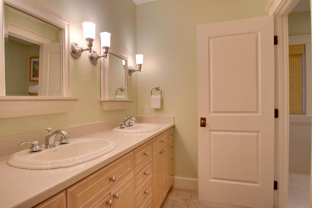 Photo of Bathroom in Gulf District