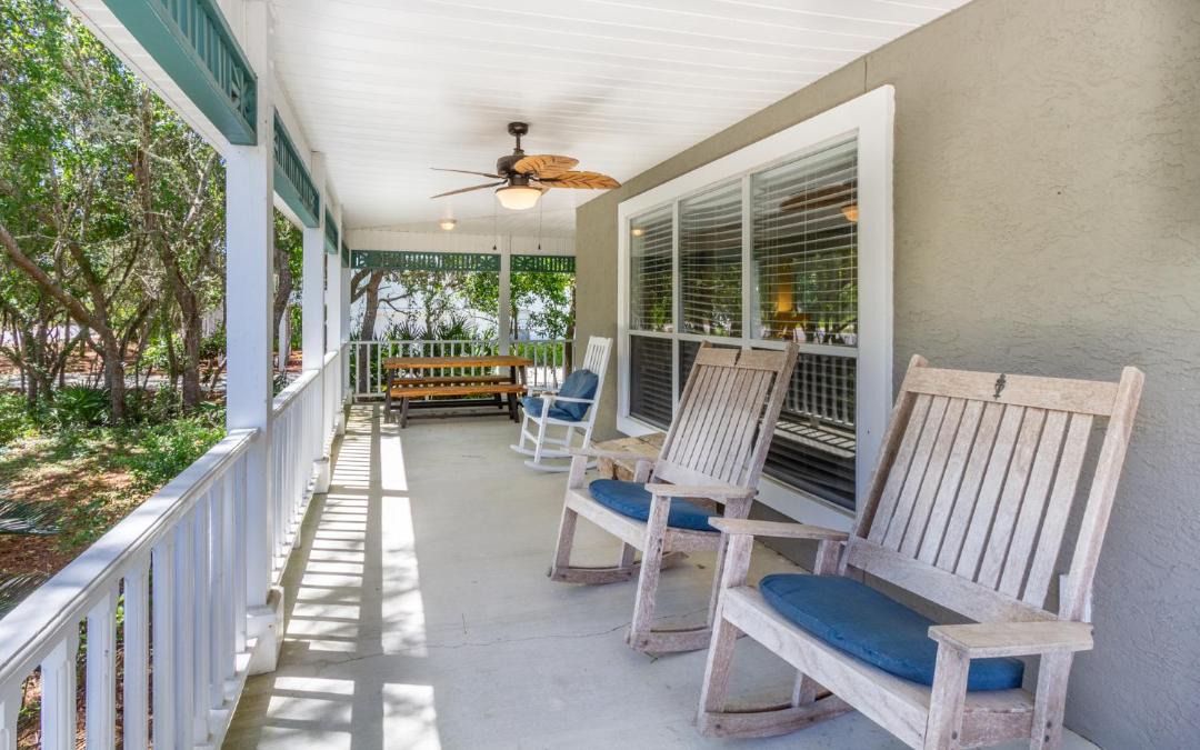 Photo of Patio Balcony in White's Gulfview