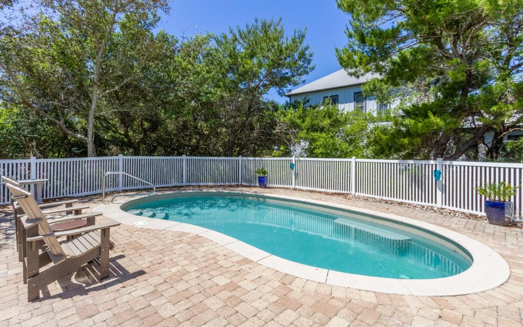 Photo of Outdoor in White's Gulfview