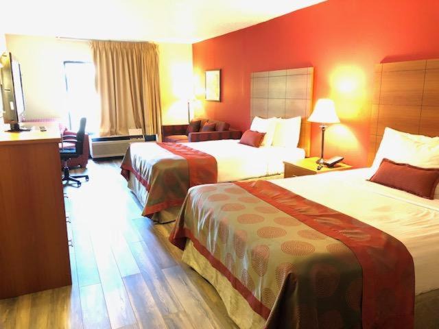 Photo of Bedroom in Pearl