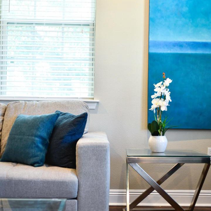 Photo of Livingroom in Mid-City