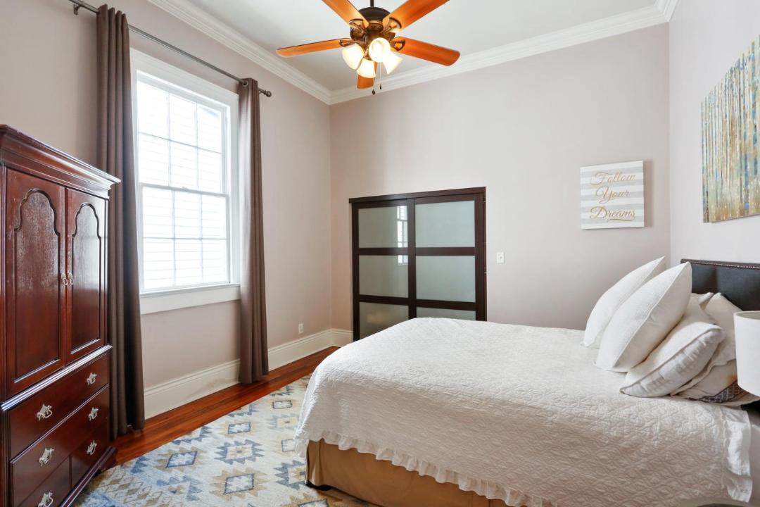 Photo of Bedroom in Algiers Point
