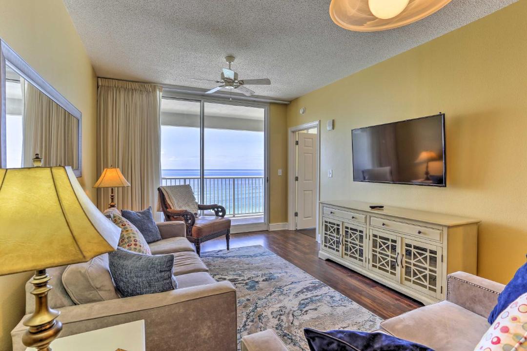 Photo of Livingroom in Long Beach