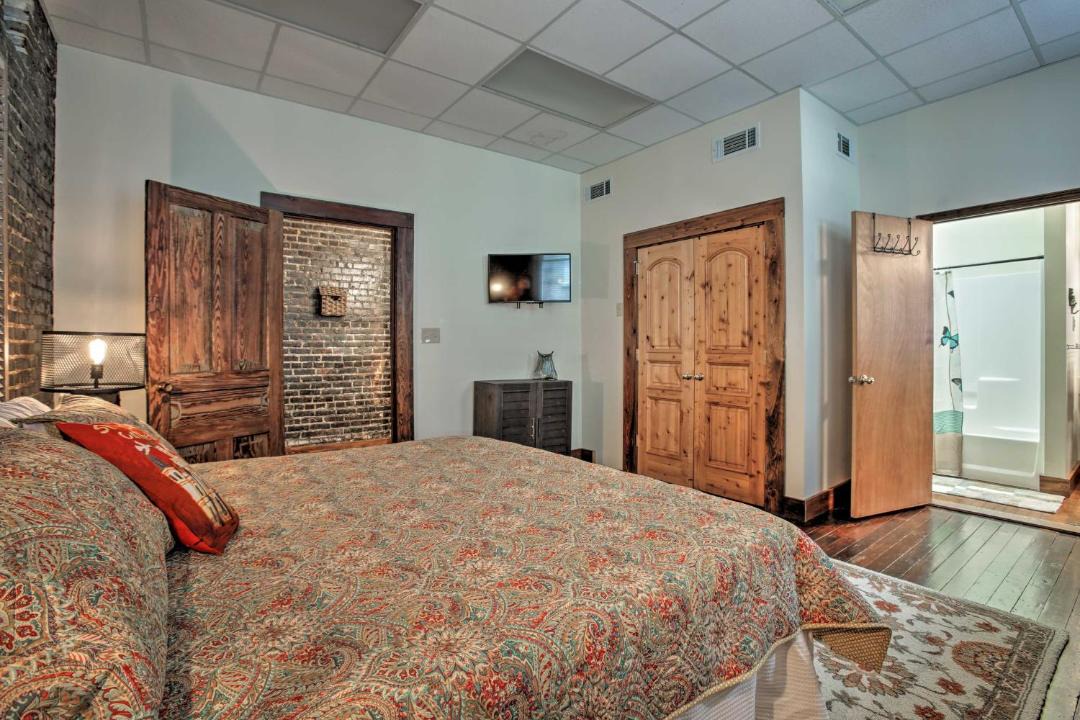 Photo of Bedroom in Ponchatoula