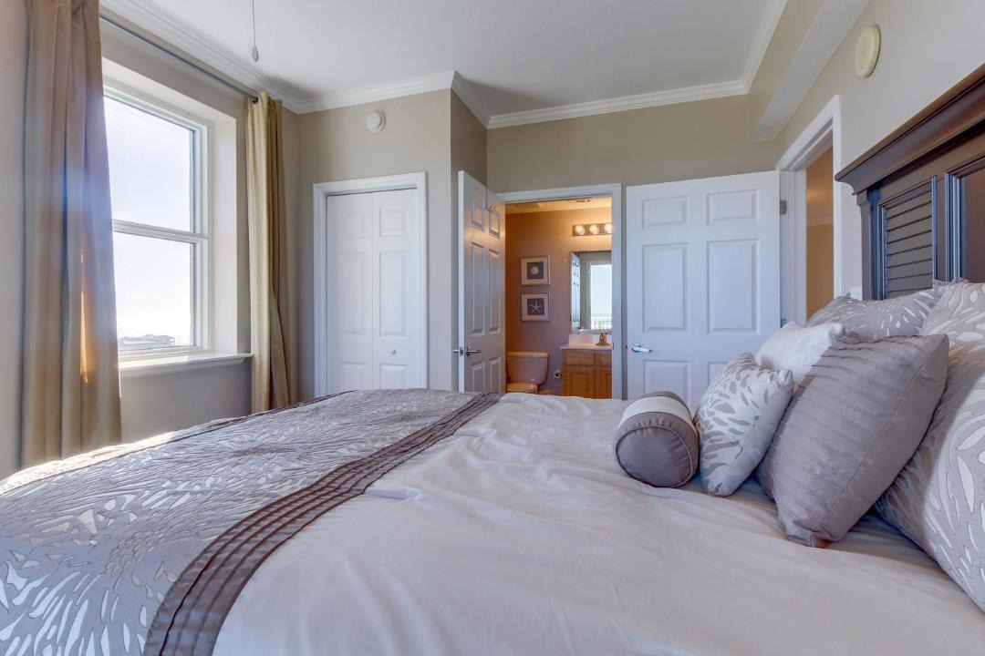 Photo of Bedroom in Miramar Beach