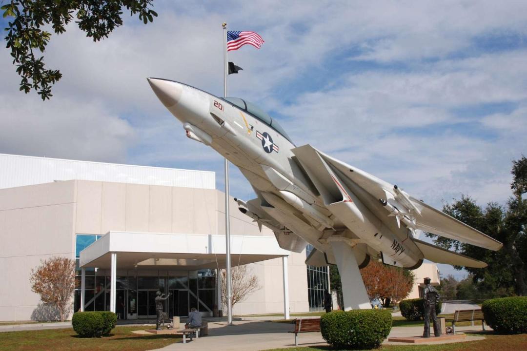 Photo of Buildings in Southeast Pensacola