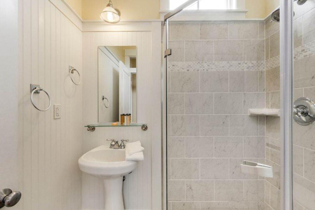 Photo of Bathroom in Sunnyside