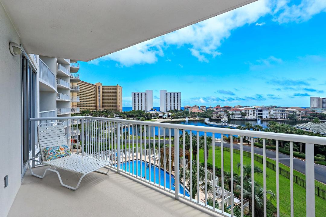 Photo of Patio Balcony in Bunkers Cove