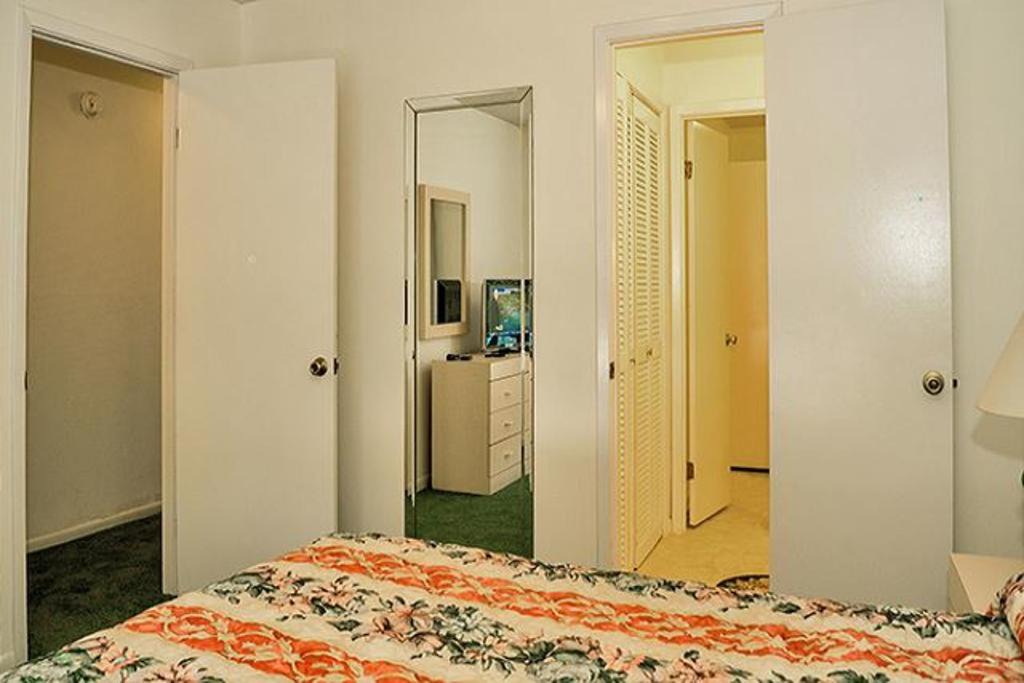 Photo of Bedroom in Laguna Beach