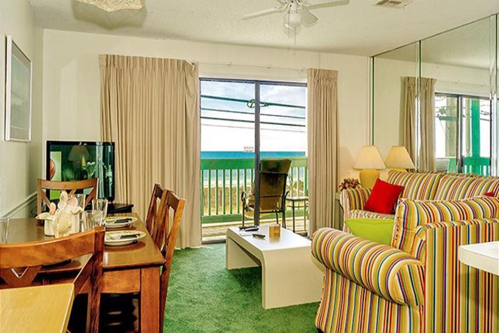 Photo of Livingroom in Laguna Beach